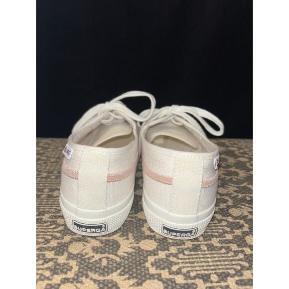 Womens 2953 Swallowtail Cotu Suede Sneakers in Pink and White - Picture 3 of 7